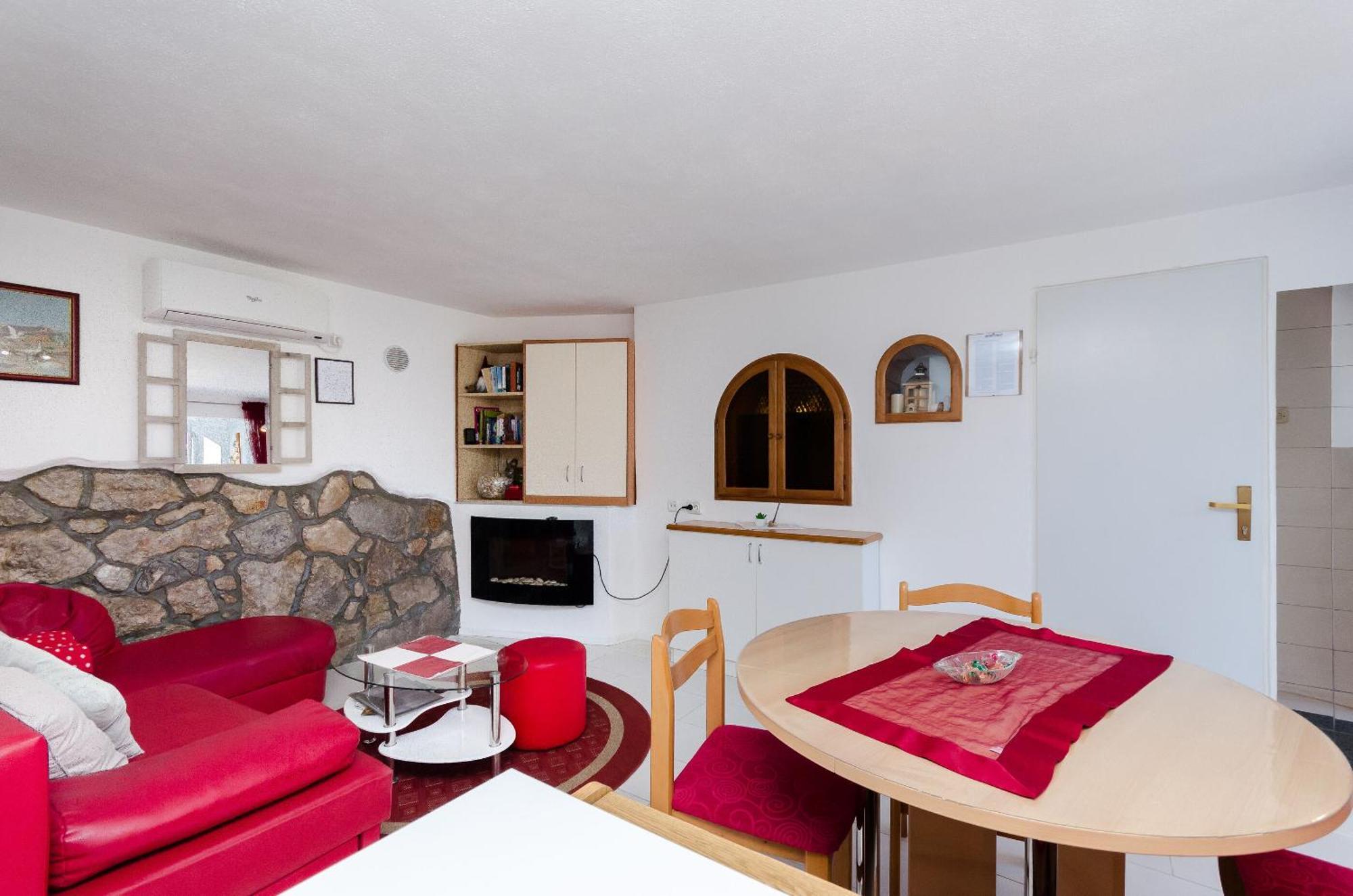 Holiday Home Ana- With Pool Kornić 外观 照片